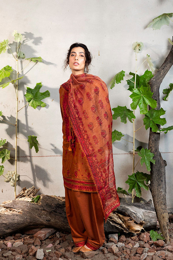 Sobia Nazir | Fall Edit 24 | DESIGN 7A FALL EDIT 2024 UNSTITCHED - Pakistani Designer Dress - by Sobia Nazir | Type: Luxury - 100% Original at Saira Sultan