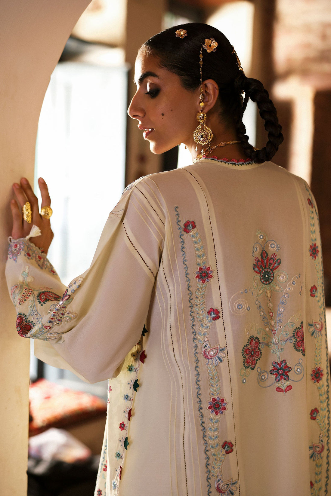Zaha | Festive Lawn 25 | MEHERBANO (ZF-25-01) XS Beige Lawn