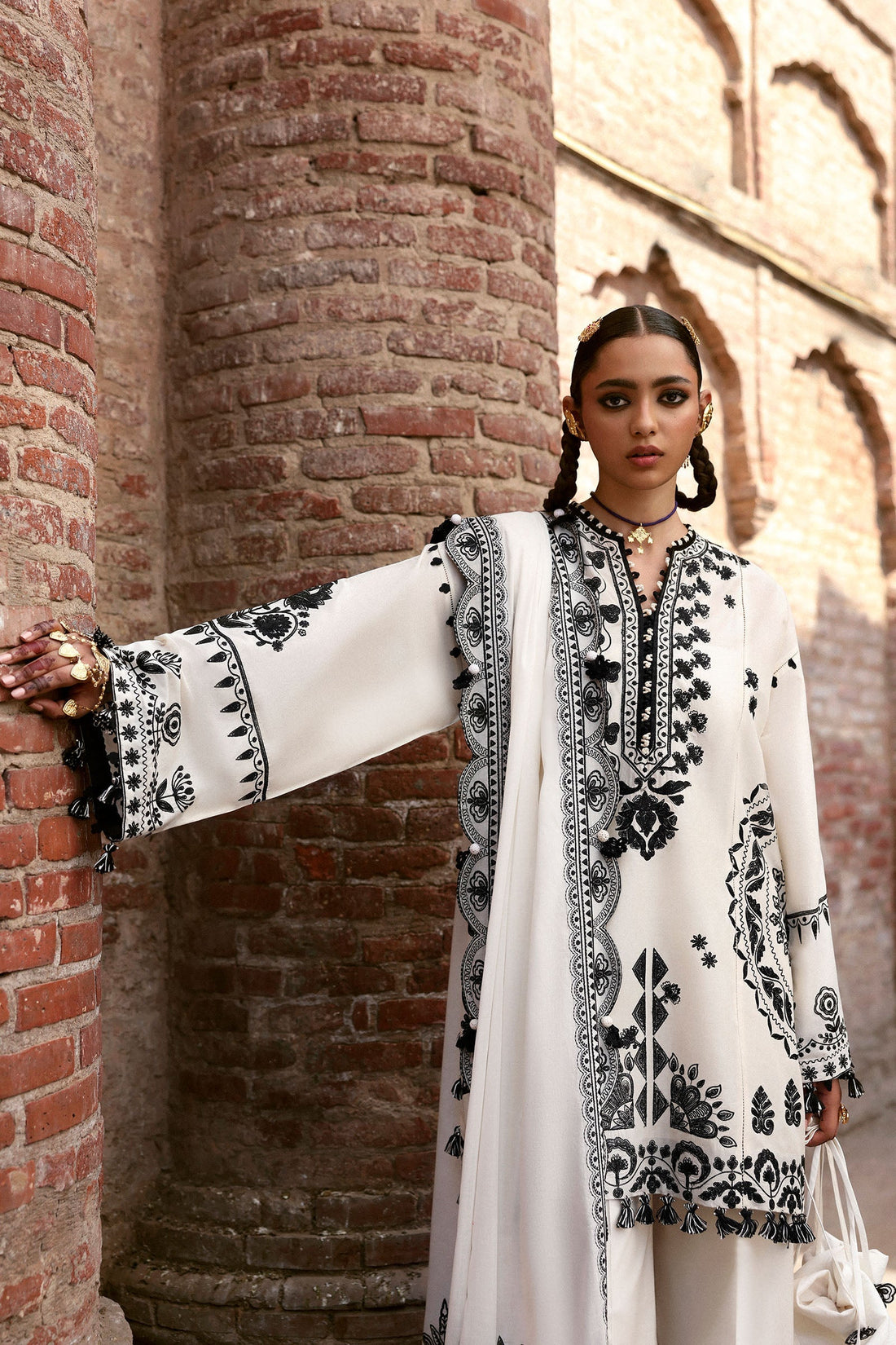 Zaha | Festive Lawn 25 | ZARMINA (ZF-25-08) XS Pearl White Lawn