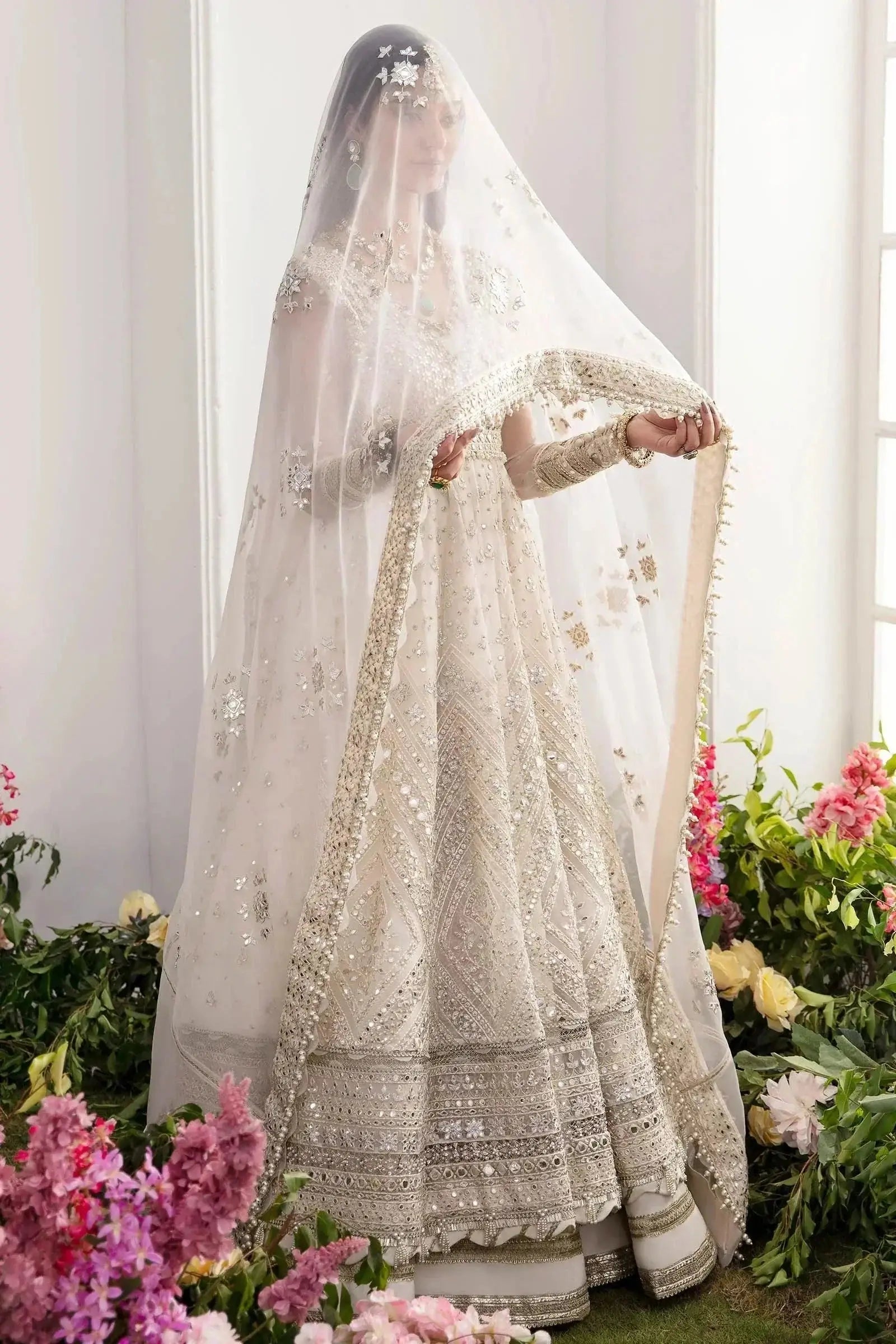 Zaha | Gossamer Formals 23 | Parisa - Pakistani Designer Dress - by Zaha | Type: Bridal - 100% Original at Saira Sultan