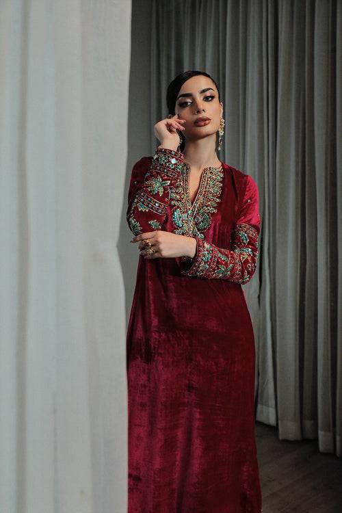 Saira Rizwan | Riona Luxury Formals | Julie - Pakistani Designer Dress - by Saira Rizwan | Type: Formal - 100% Original at Saira Sultan