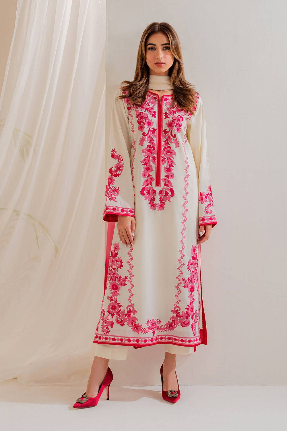 Vintage | Celine Luxe | Selina - Pakistani Designer Dress - by Vintage - Type : Ladies Clothes - 100% Original at Saira Sultan