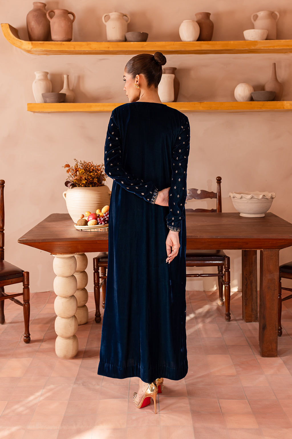 Vanya | Velvet Formals 24 | KV-54 XS Navy Velvet