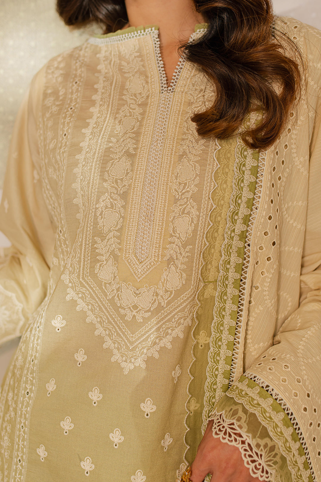 Zellbury | Unstitched 3 Piece Chikankari | Embroidered Shirt Shalwar Dupatta - 0702