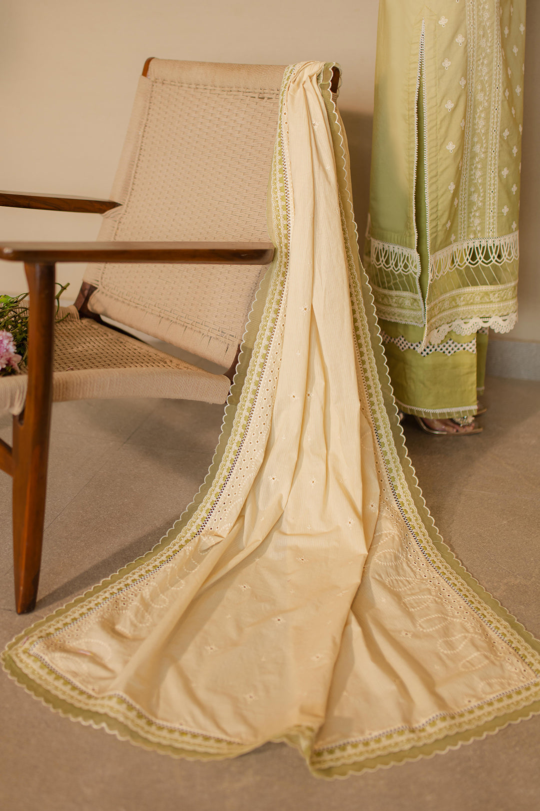 Zellbury | Unstitched 3 Piece Chikankari | Embroidered Shirt Shalwar Dupatta - 0702
