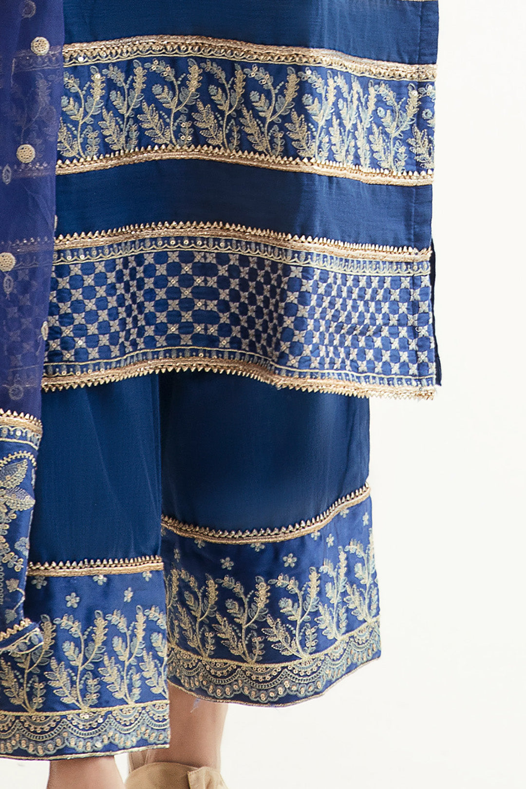 Zellbury | Unstitched 3 Piece Khaddar | Embroidered Shirt Shalwar Dupatta - 0295