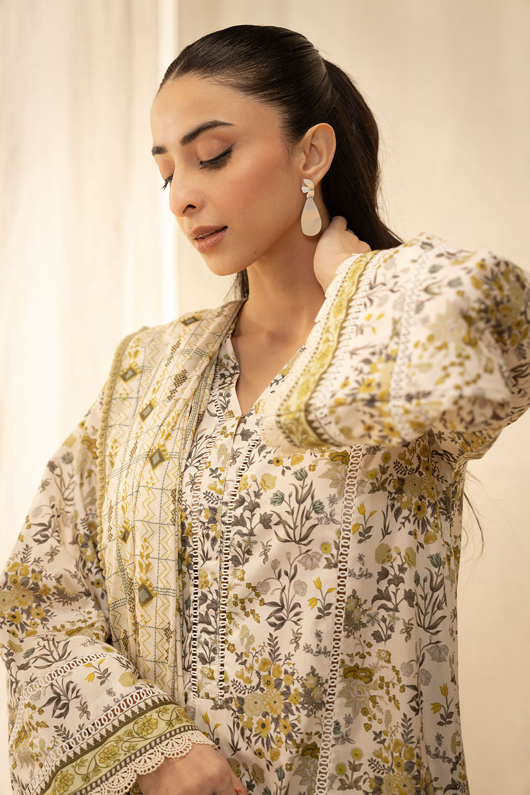 Zellbury | Unstitched 2 Piece Lawn | Shirt Dupatta - 0085 Default Title
