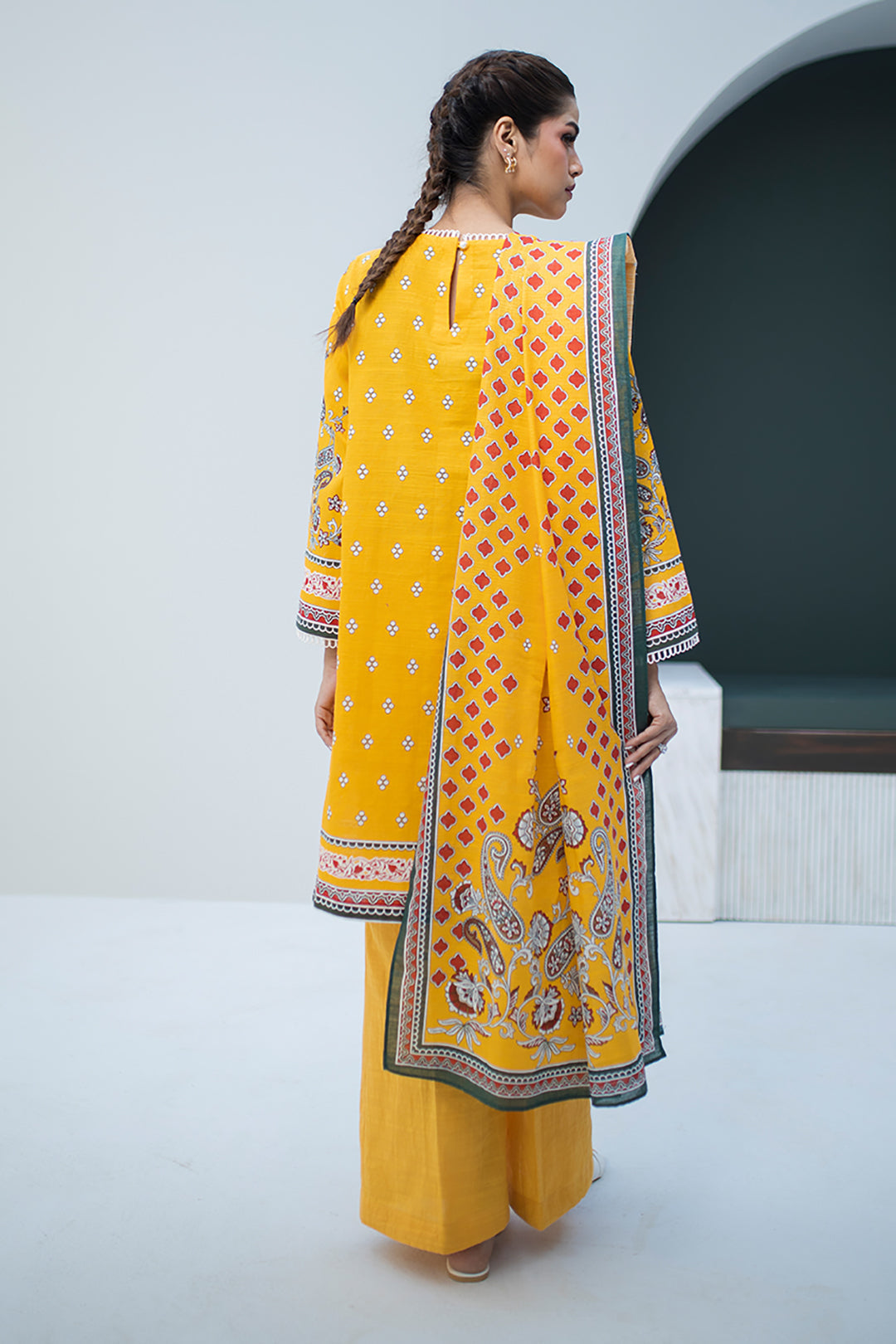 Zellbury | Unstitched 3 Piece Khaddar | Embroidered Shirt Dupatta - 0799