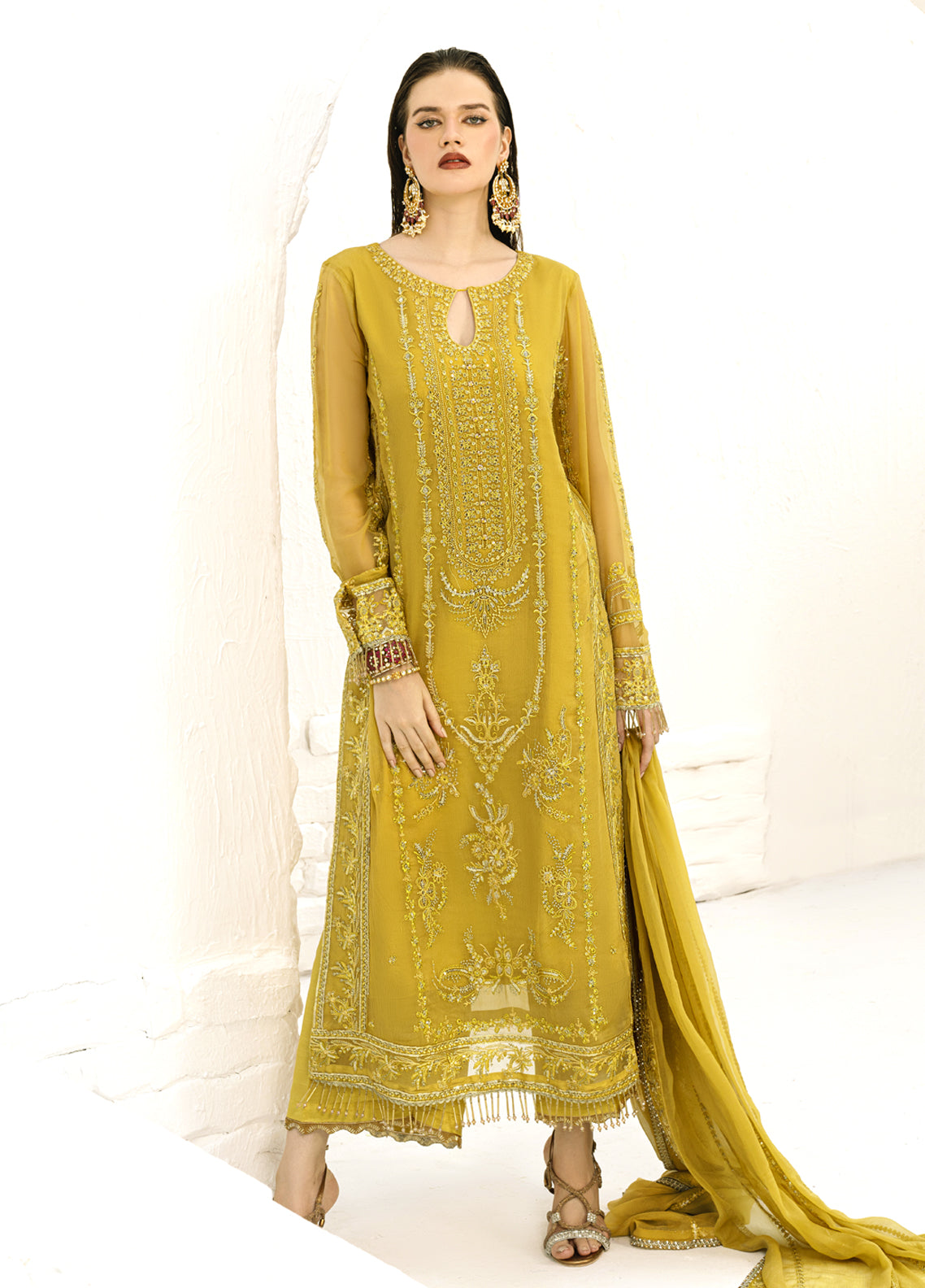 Sahane | Savoir Luxury Formals Savoir | CT-140005 Girasol - Savoir - Pakistani Designer Dress - by Sahane | Type: Formal - 100% Original at Saira Sultan