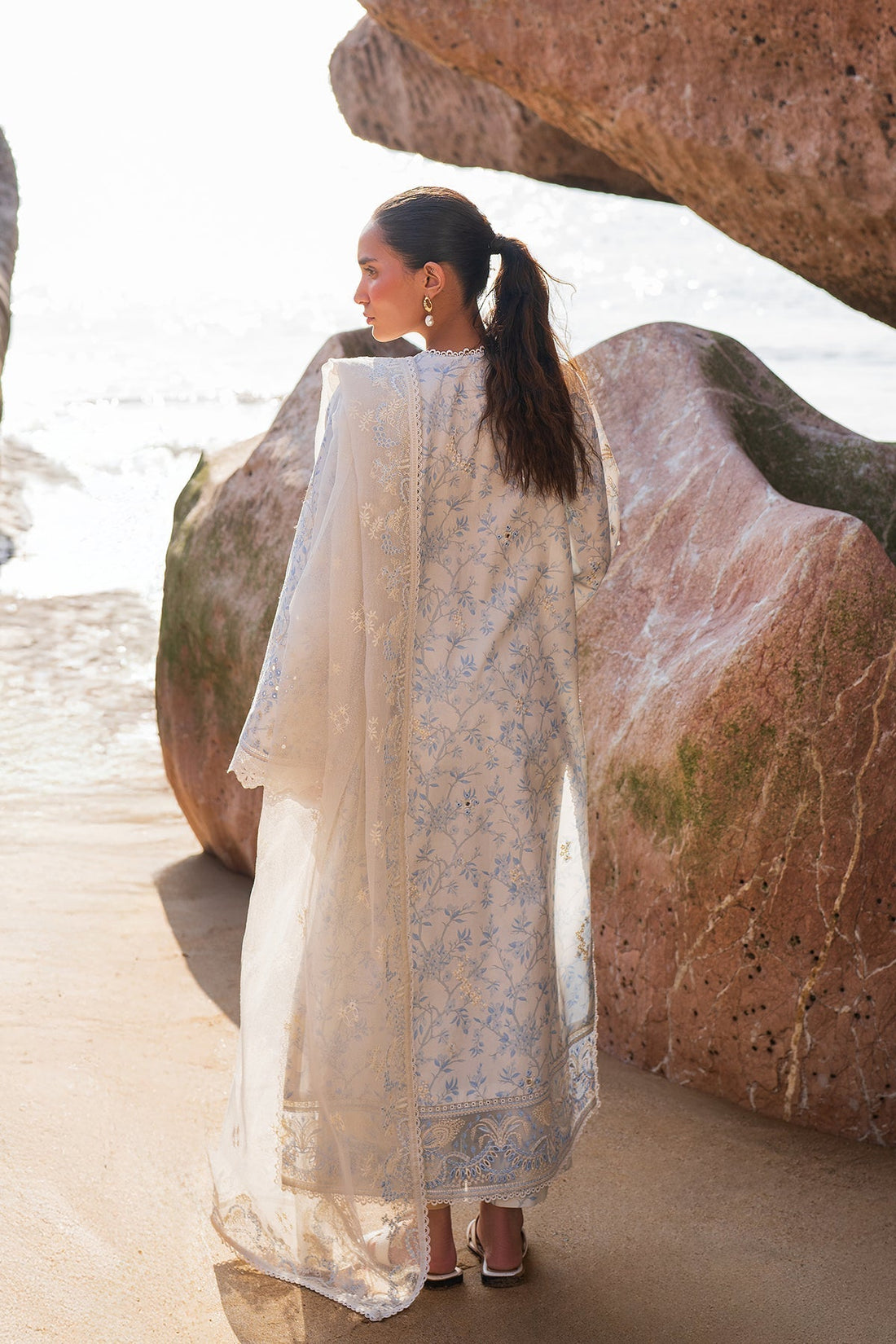 Afrozeh | Endless Summer | Nerida XS Off White Lawn
