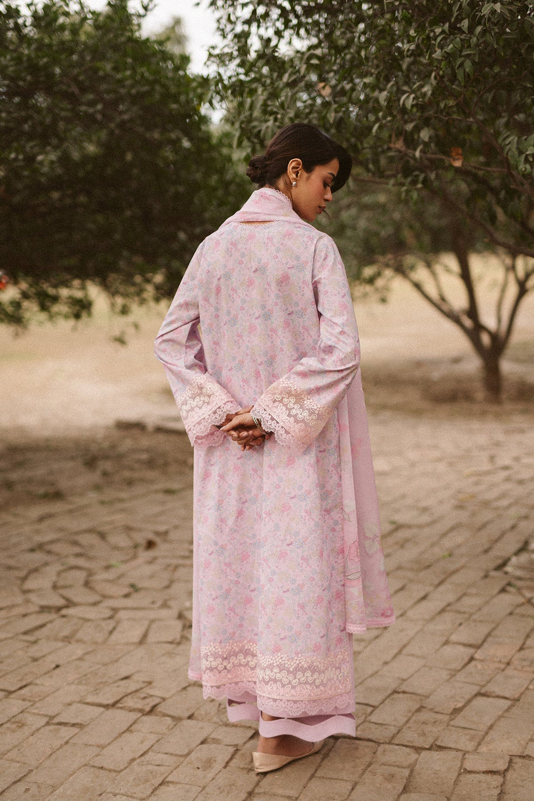 Ayzel | The Bare Minimum | Selis XS Lilac Lawn