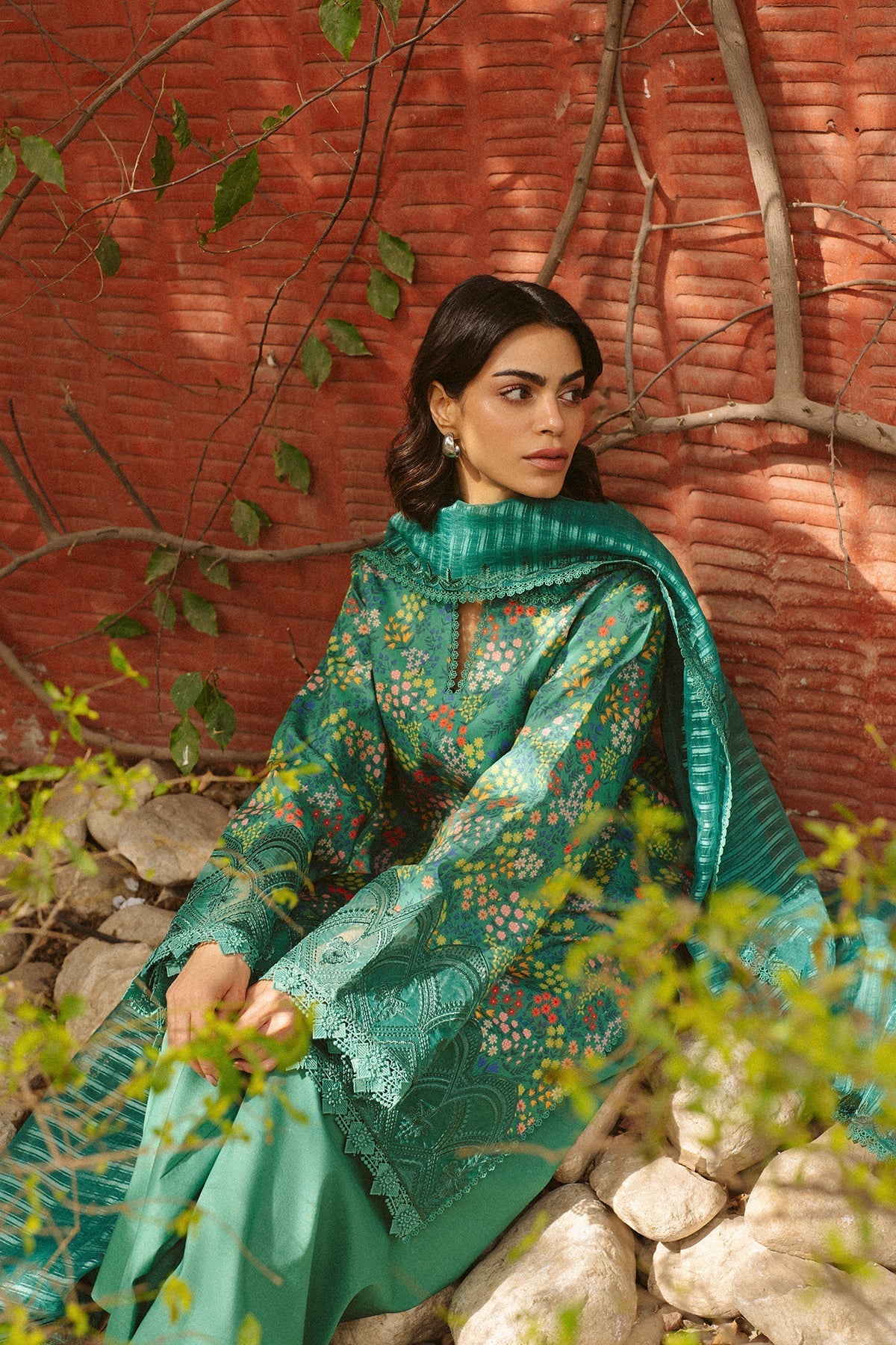 Ayzel | The Bare Minimum | Sanya L Green Lawn