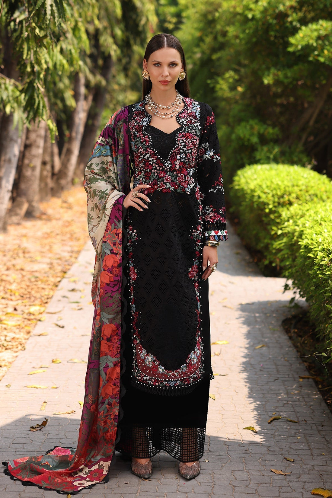 Afrozeh | Lawn 25 | Elva XS Black Lawn