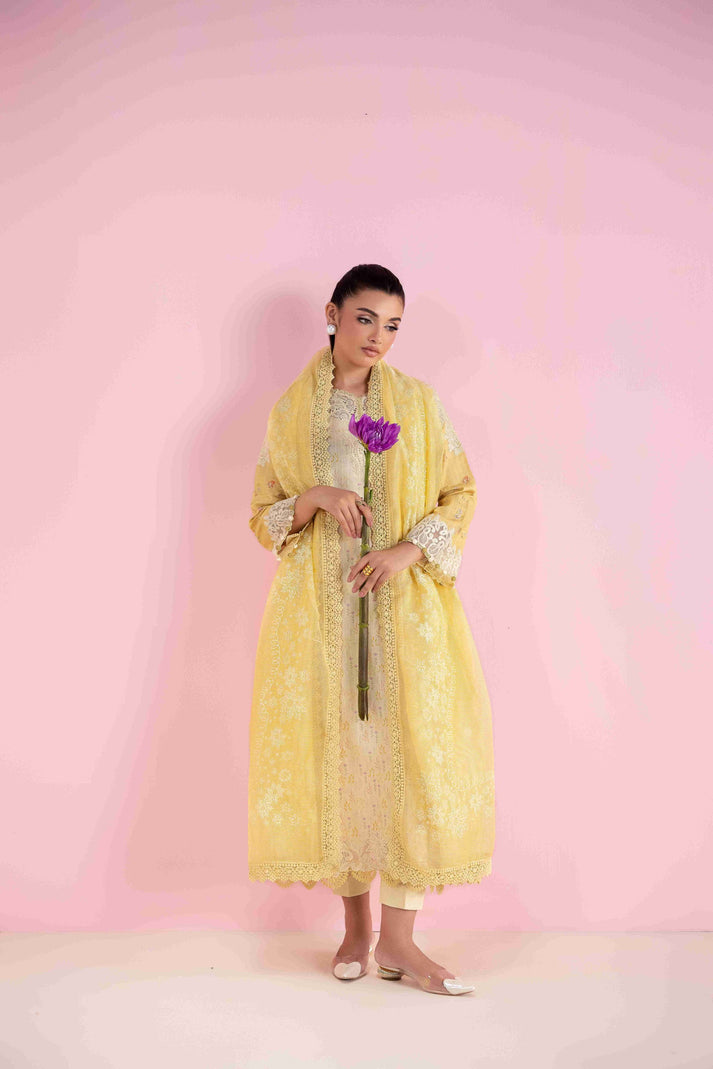 Aabyaan | Eid Pret 25 |MAHVEEN AP-04 XS Dust Yellow Dobby Lawn