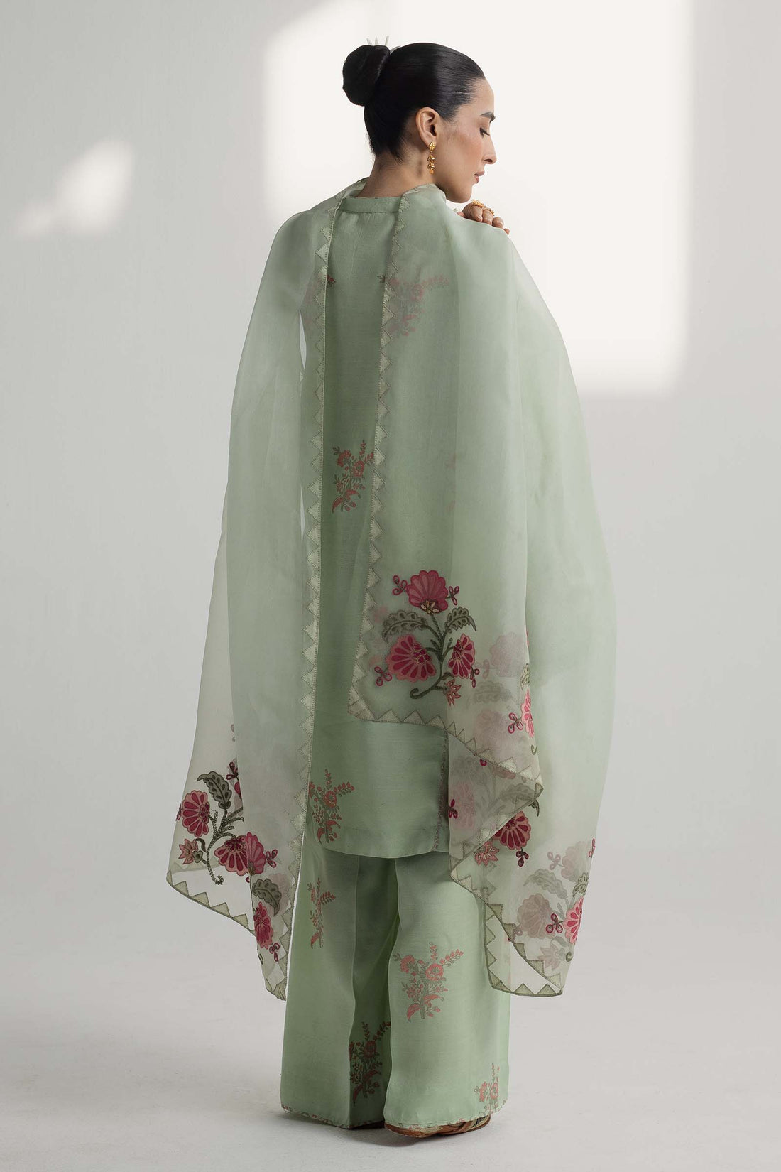 Zara Shahjahan | Handcrafted Suits | ZHC-047 - Pakistani Designer Dress - by Zara Shahjahan | Type: Luxury - 100% Original at Saira Sultan