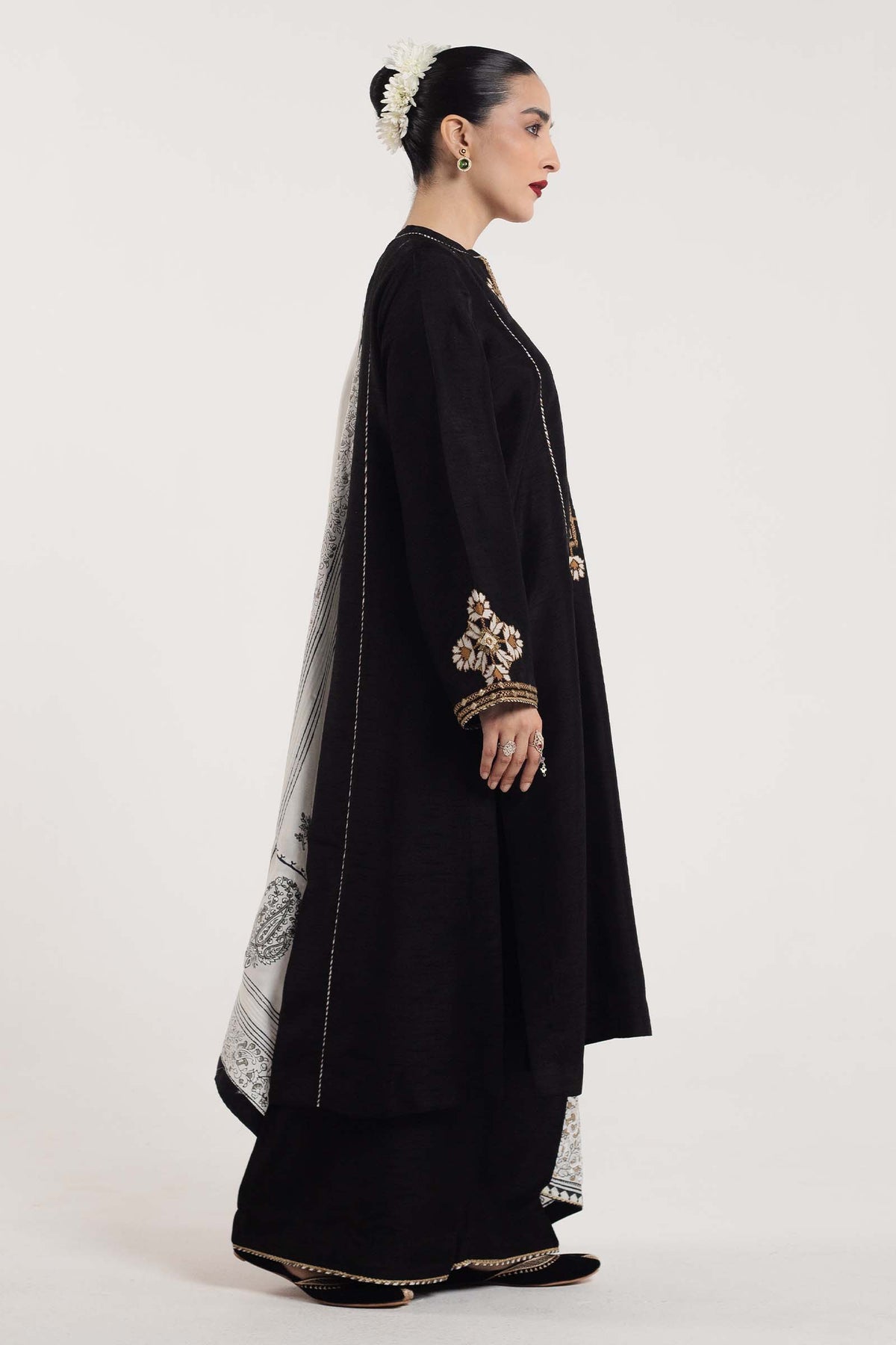 Zara Shahjahan | Handcrafted Suits | ZHC-048 - Pakistani Designer Dress - by Zara Shahjahan | Type: Luxury - 100% Original at Saira Sultan
