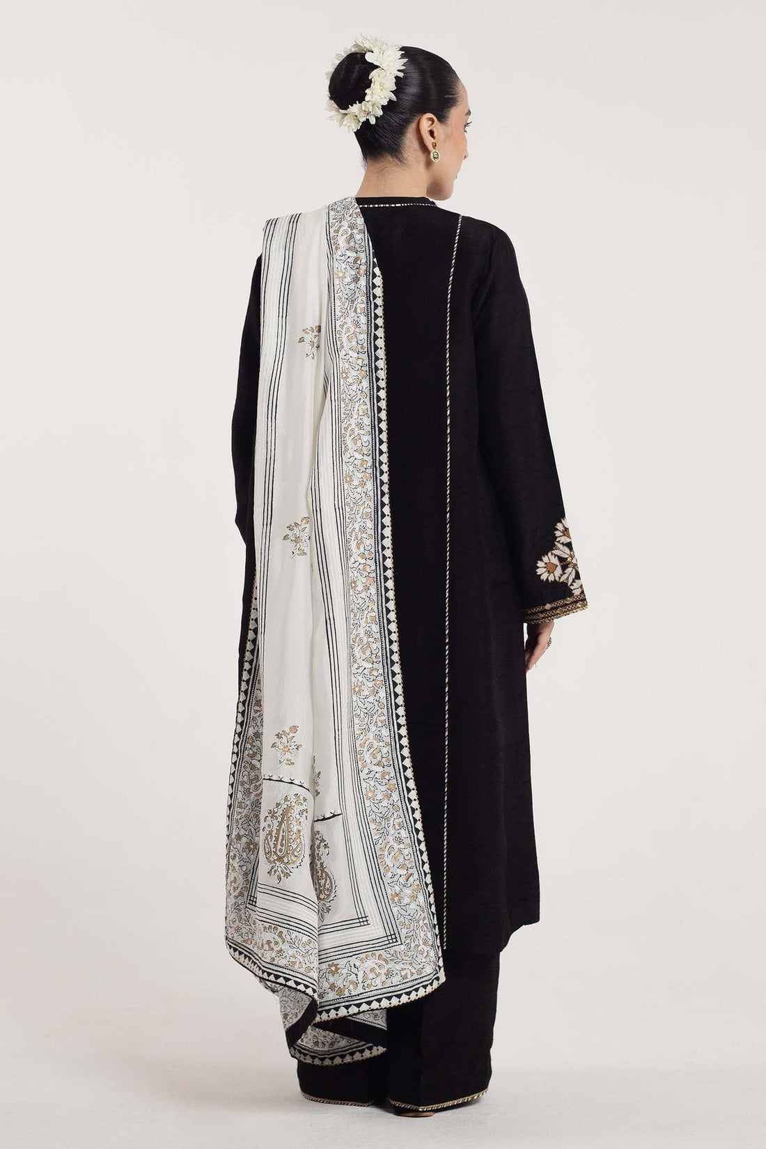 Zara Shahjahan | Handcrafted Suits | ZHC-048 - Pakistani Designer Dress - by Zara Shahjahan | Type: Luxury - 100% Original at Saira Sultan