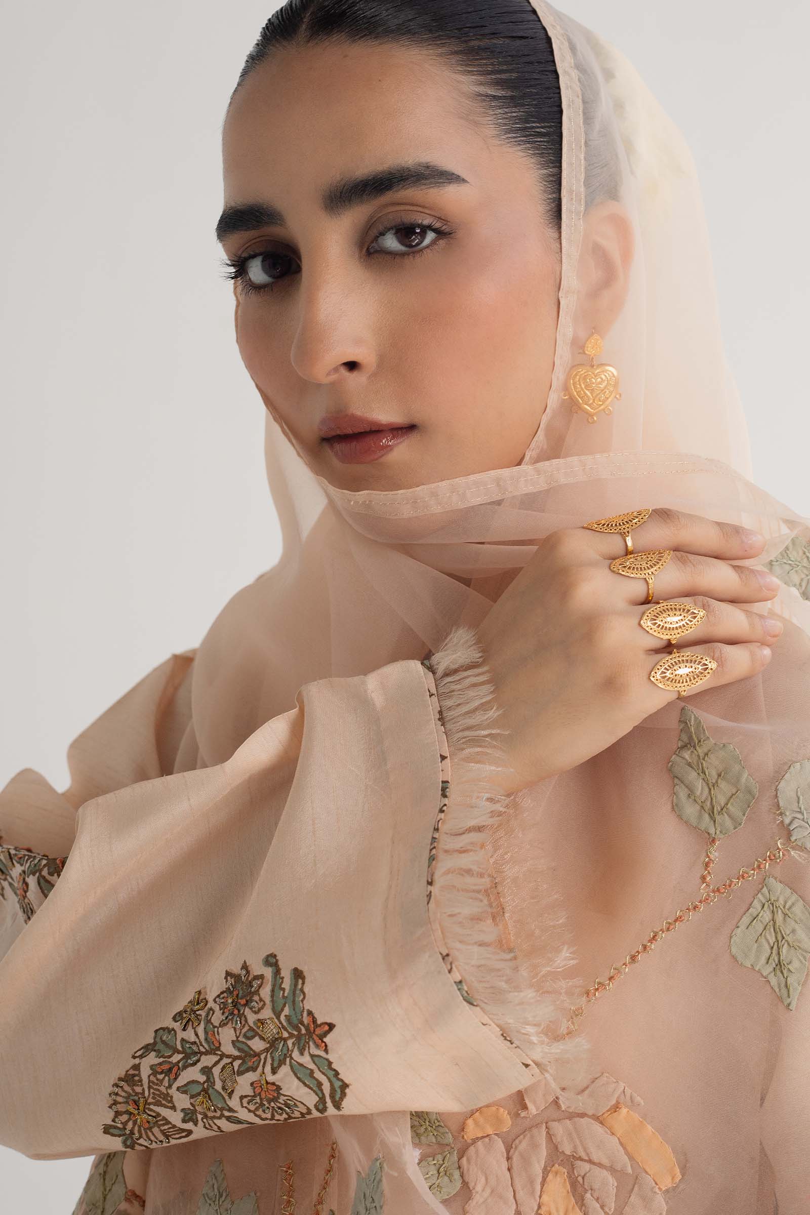 Zara Shahjahan | Handcrafted Suits | ZHC-049 - Pakistani Designer Dress - by Zara Shahjahan | Type: Luxury - 100% Original at Saira Sultan