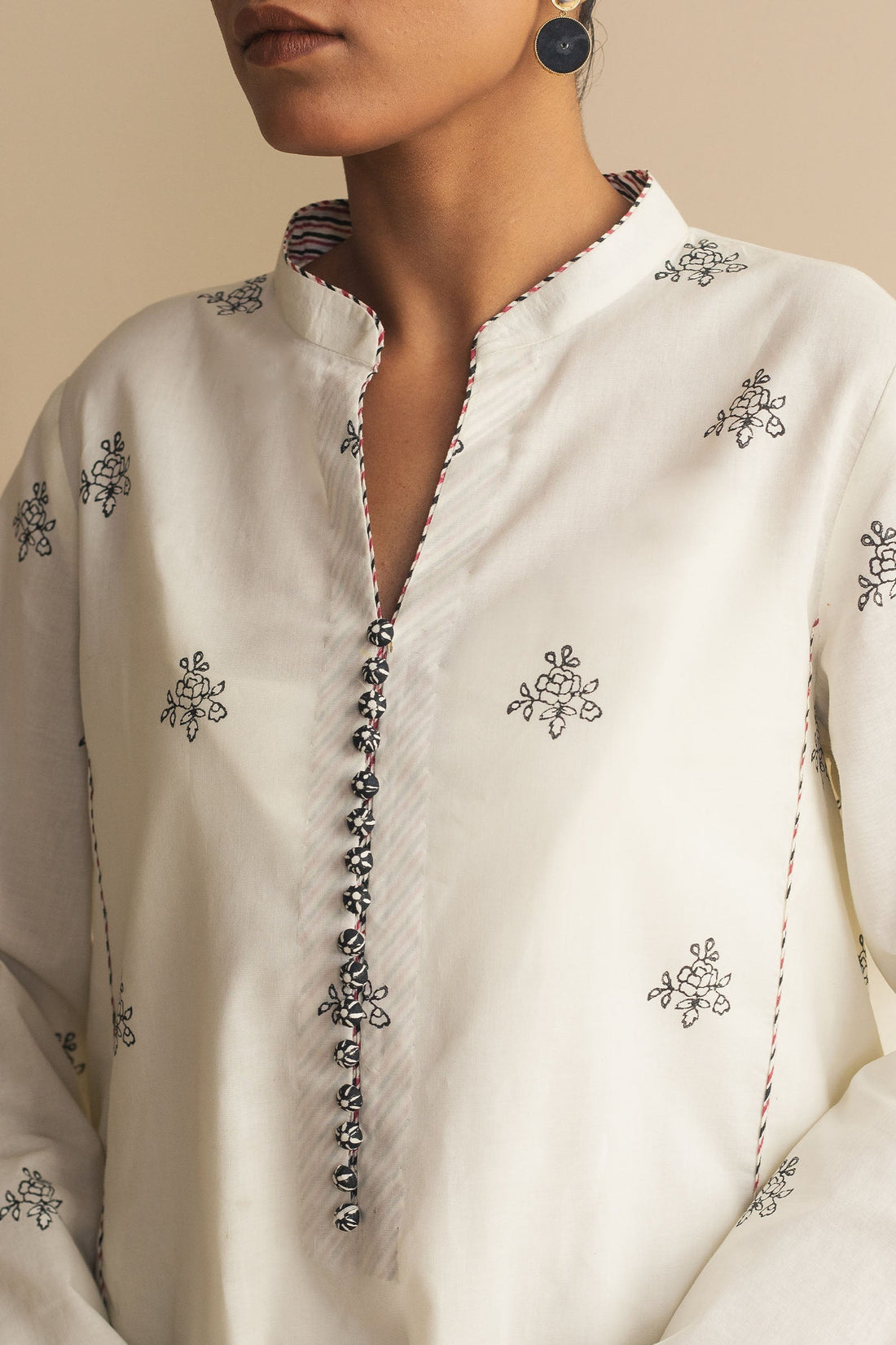 Zara Shahjahan | Handcrafted Suits | ZHC-061 - Pakistani Designer Dress - by Zara Shahjahan | Type: Luxury - 100% Original at Saira Sultan