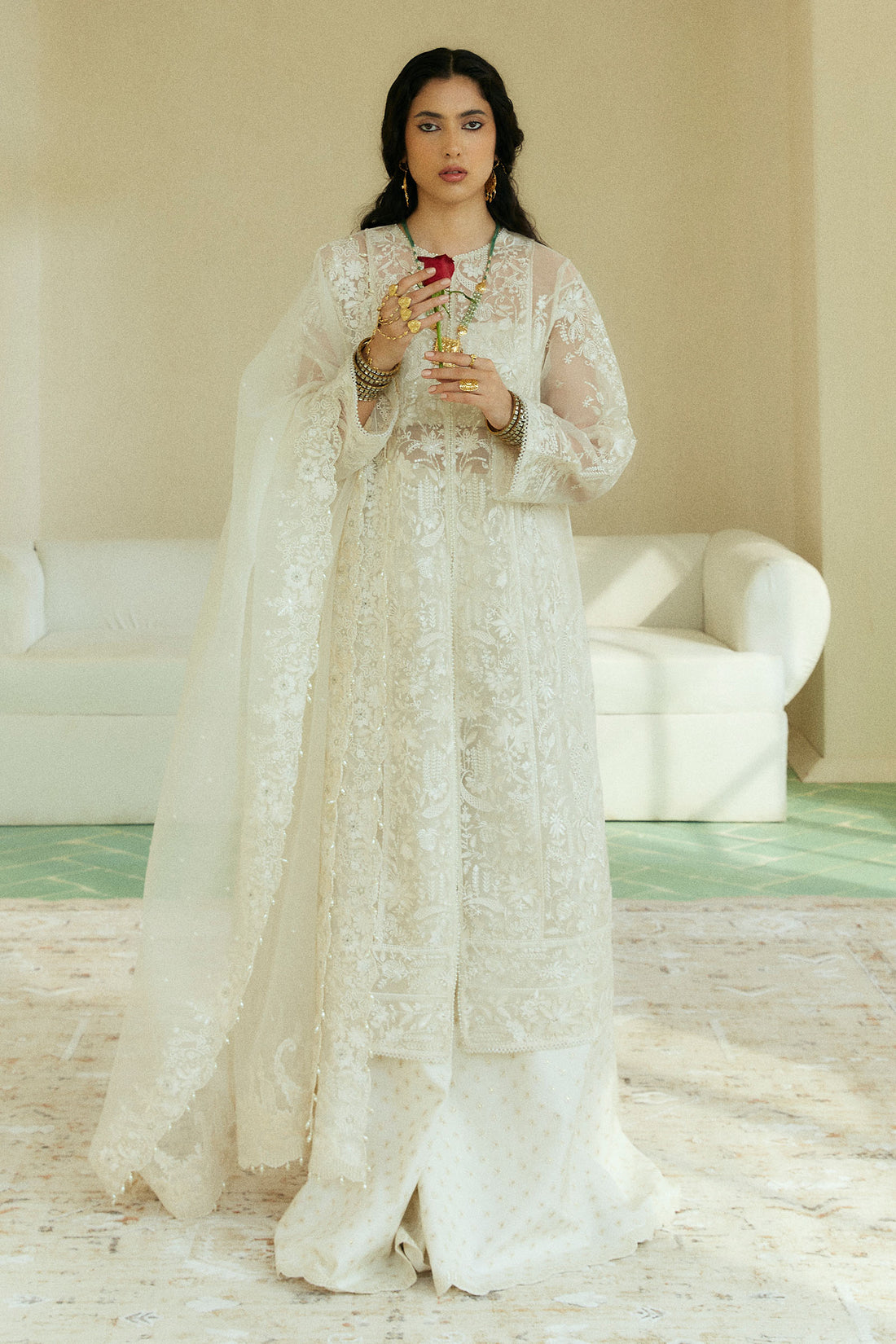 Zara Shahjahan | Lovent Wedding 2025 | VIE-D2 XS Ivory Poly Organza