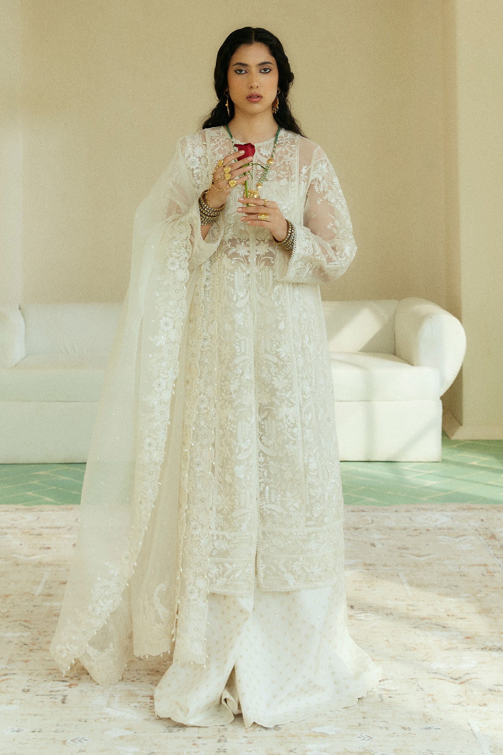 Zara Shahjahan | Lovent Wedding 2025 | VIE-D2 XS Ivory Poly Organza