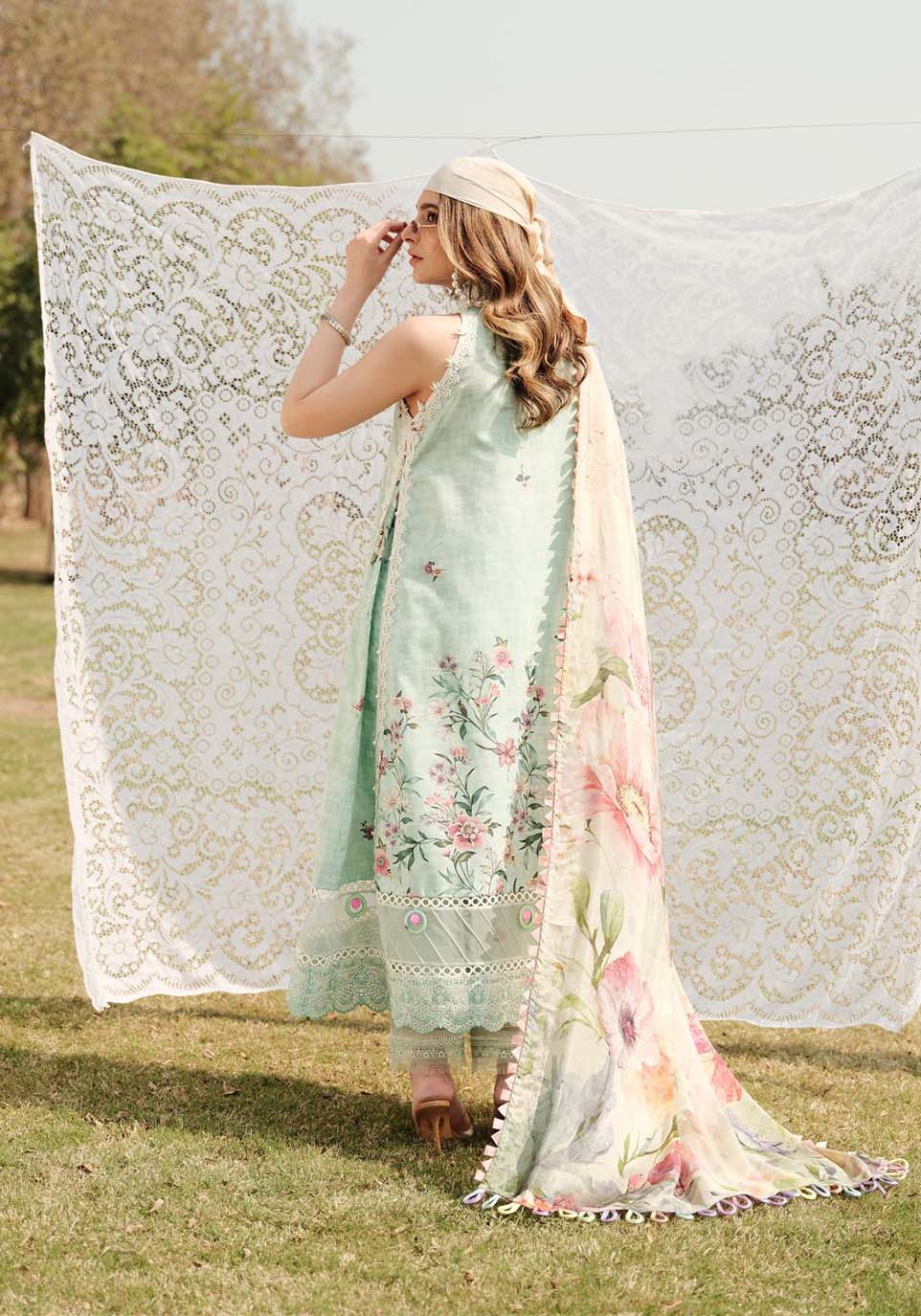 Zarqash | Luxe Lawn 24 | ZQ 8 - Pakistani Designer Dress - by Zarqash | Type: Luxury - 100% Original at Saira Sultan