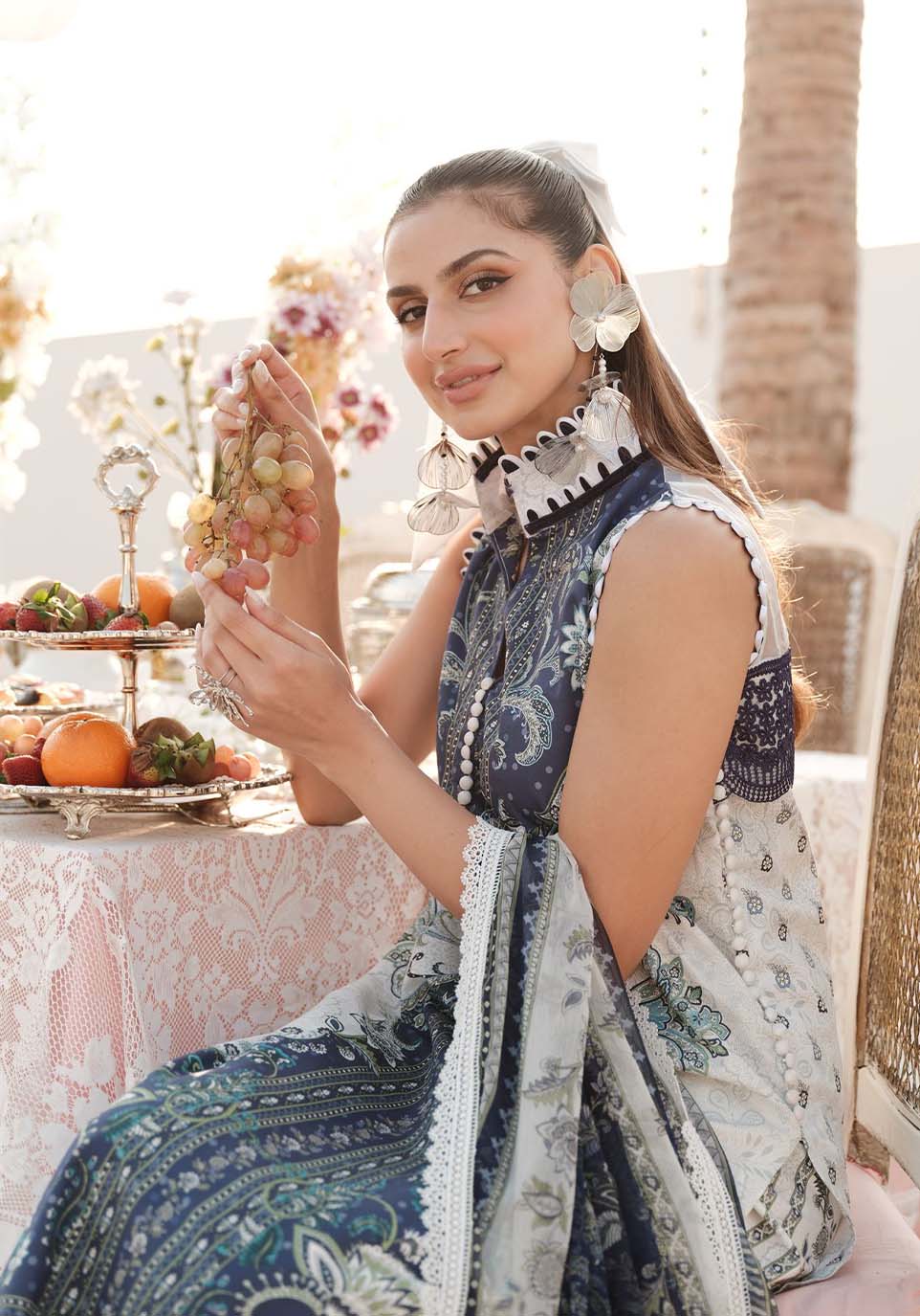 Zarqash | Luxe Lawn 24 | ZQ 10 - Pakistani Designer Dress - by Zarqash | Type: Luxury - 100% Original at Saira Sultan