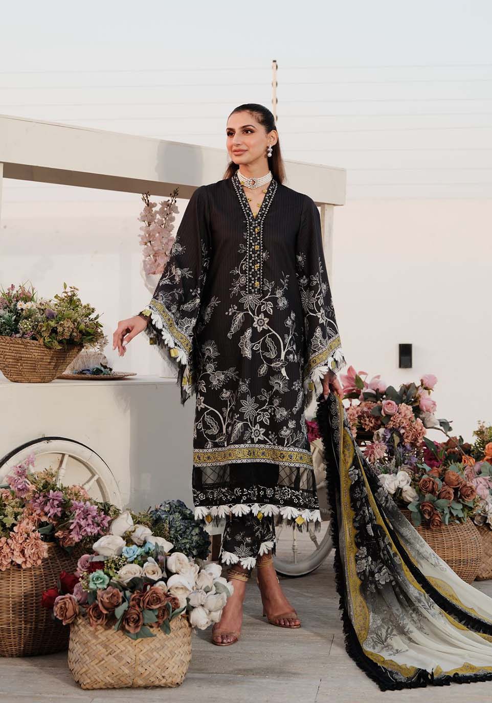 Zarqash | Luxe Lawn 24 | ZQ 14 - Pakistani Designer Dress - by Zarqash | Type: Luxury - 100% Original at Saira Sultan