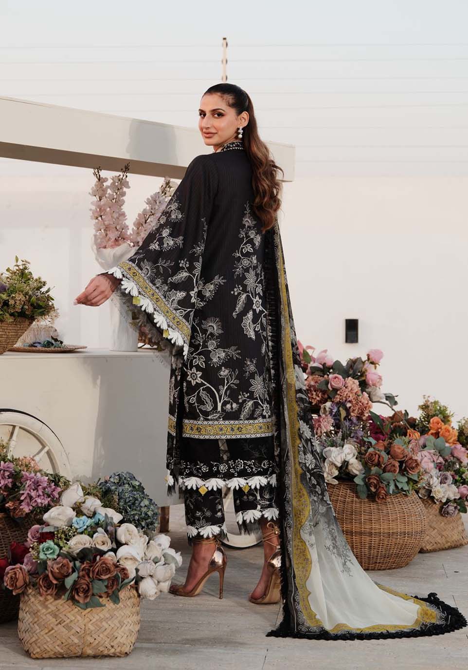 Zarqash | Luxe Lawn 24 | ZQ 14 - Pakistani Designer Dress - by Zarqash | Type: Luxury - 100% Original at Saira Sultan