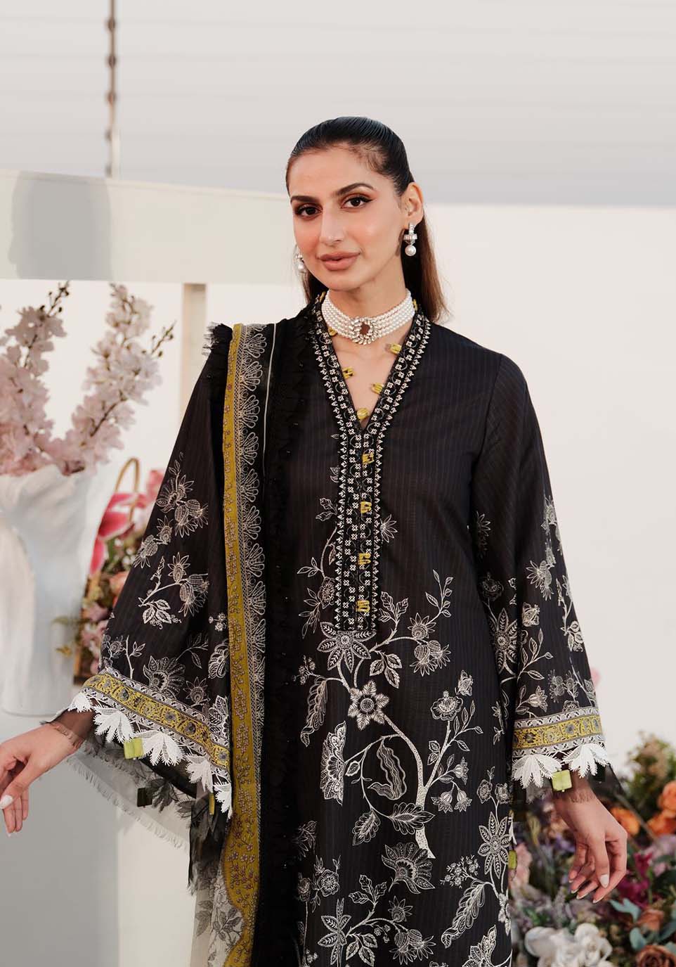 Zarqash | Luxe Lawn 24 | ZQ 14 - Pakistani Designer Dress - by Zarqash | Type: Luxury - 100% Original at Saira Sultan