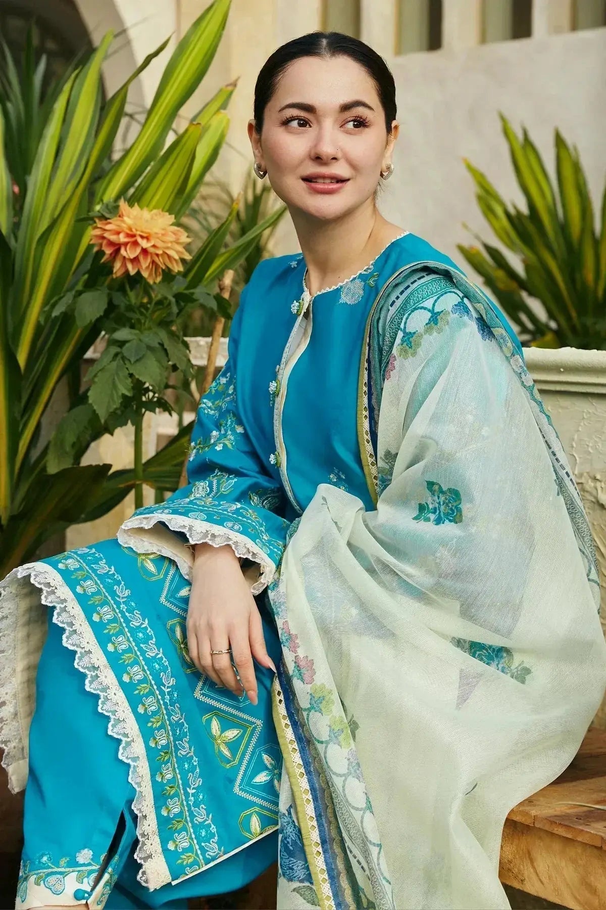 Zara Shahjahan | Coco Lawn 24 | ZOYA-8B - Pakistani Designer Dress - by Zara Shahjahan | Type: Luxury - 100% Original at Saira Sultan