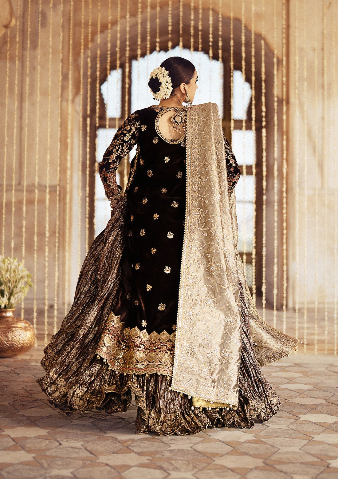 Aik Atelier | Dastoor Velvet 24 | DASTOOR - LOOK 09 XS Dark Brown Velvet