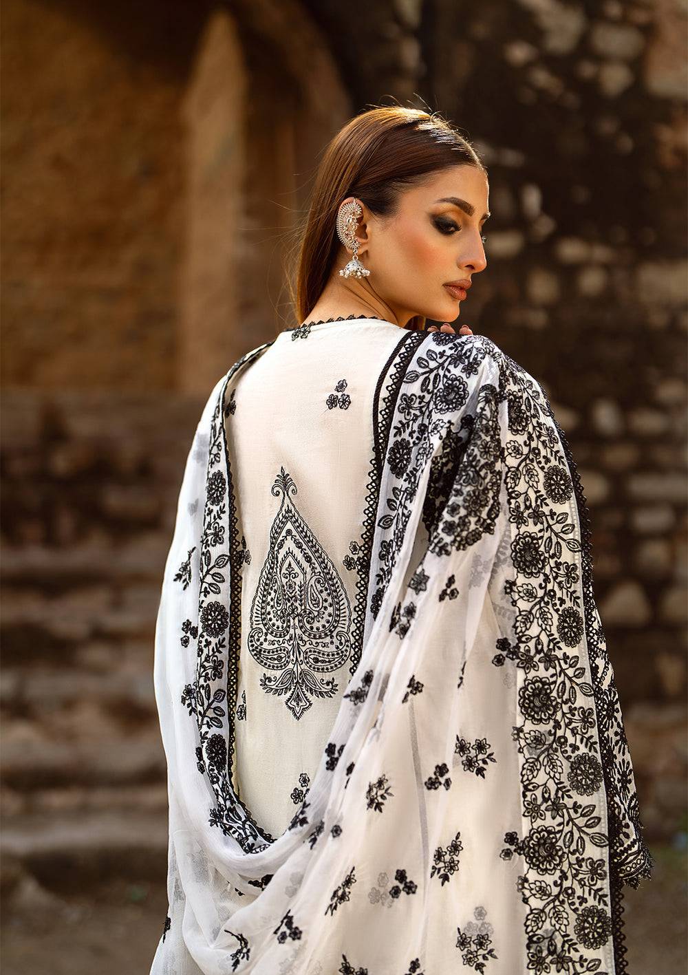 Aik Atelier | Pardes Lawn 24 | LOOK 01 - Pakistani Designer Dress - by Aik Atelier | Type: Luxury - 100% Original at Saira Sultan
