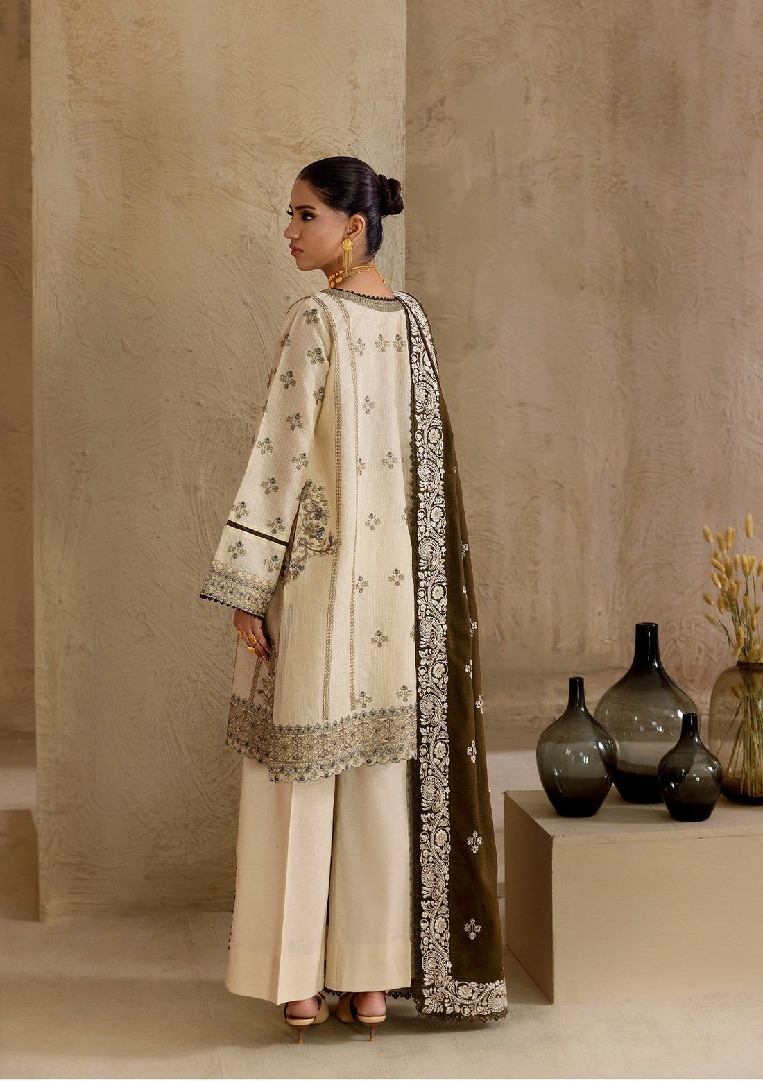 Aik Atelier | RTW 25 | LOOK 02 XS Ivory Jacquard Lawn