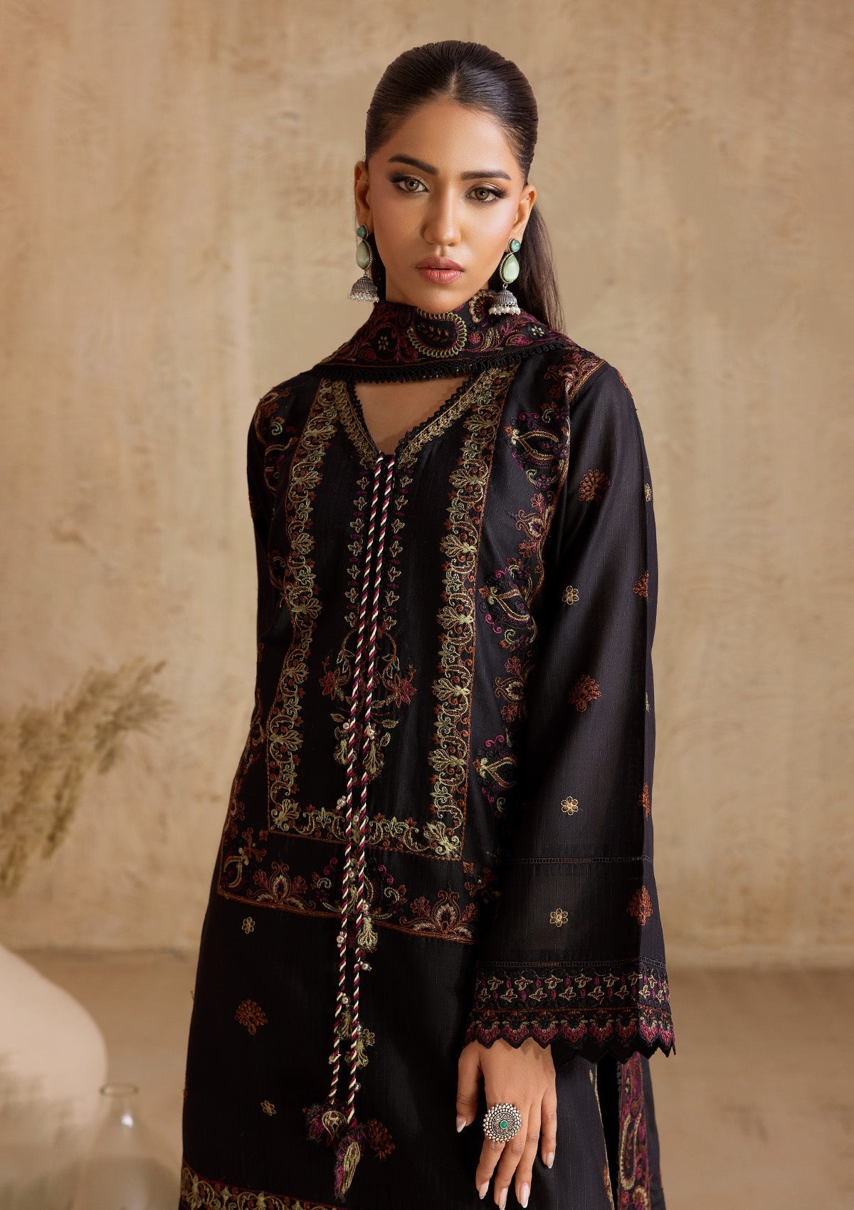 Aik Atelier | RTW 25 | LOOK 06 XL Black Jacquard Lawn