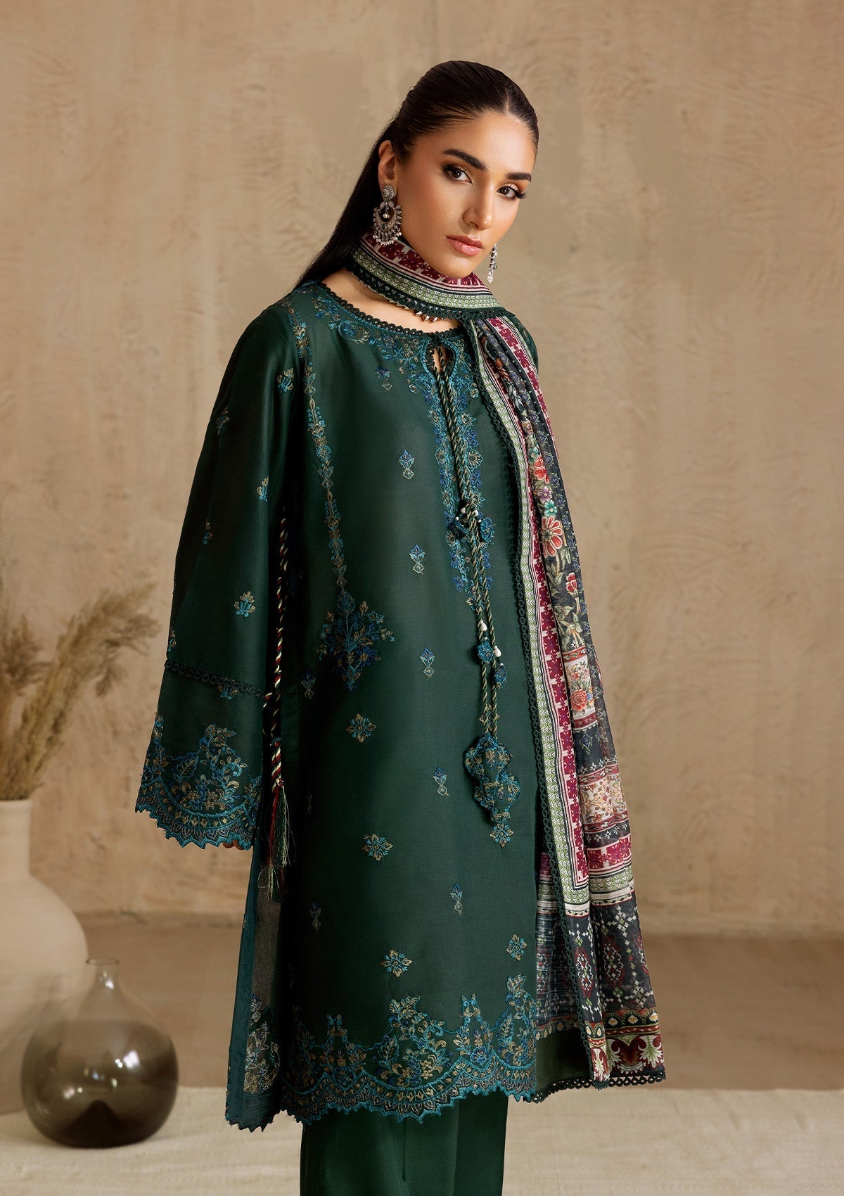Aik Atelier | RTW 25 | LOOK 07 XL Deep Teal Green Lawn