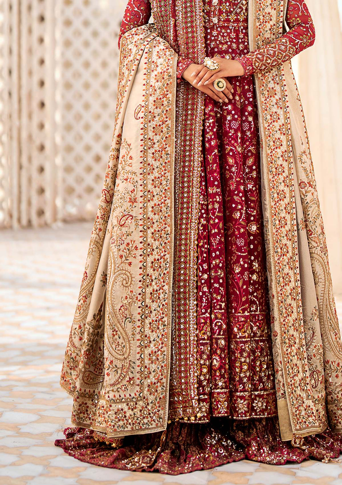 Aik Atelier | Wedding Festive 24 | Shawl - Pakistani Designer Dress - by Aik Atelier | Type: Bridal - 100% Original at Saira Sultan