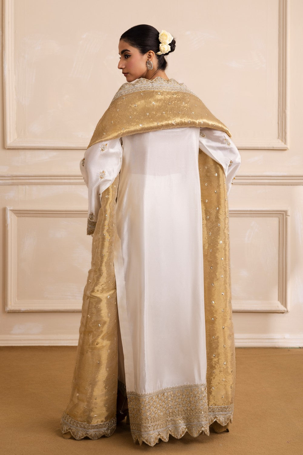 Maryum N Maria | Izara Formals | AMAL - MW40033 XS White Organza Silk