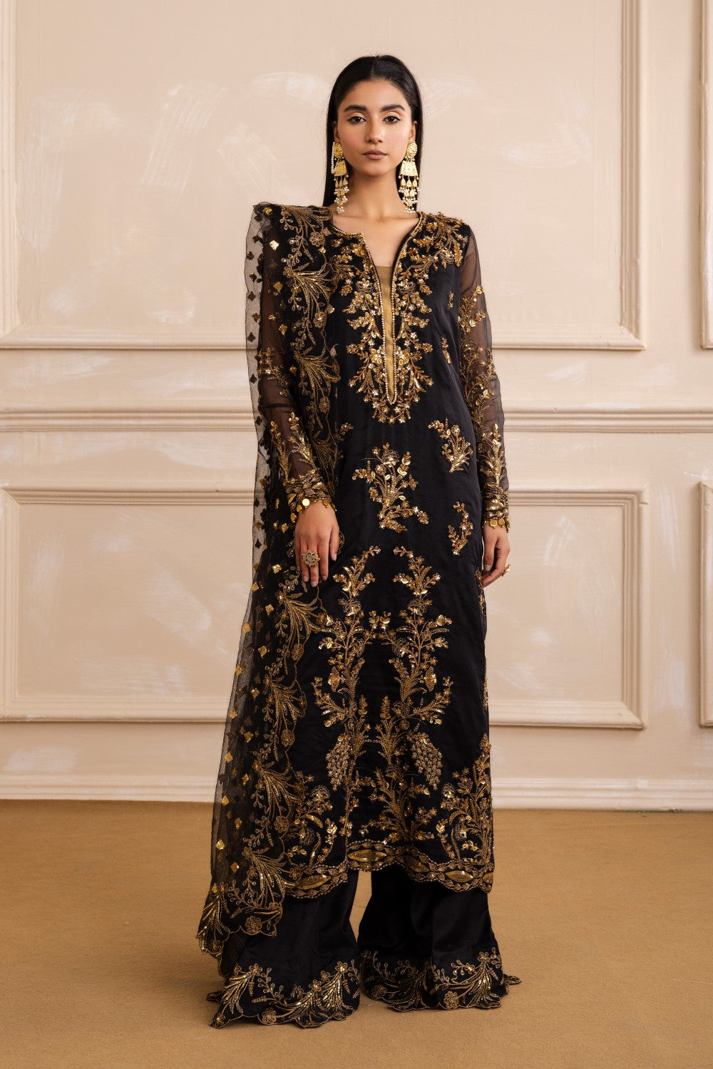 Maryum N Maria | Izara Formals | ANAHITA - MW40028 XS Black Organza