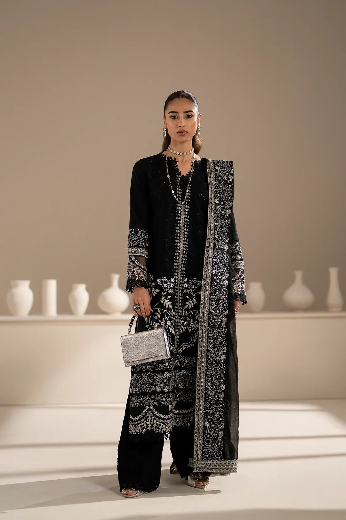 Azzal | Aghaaz Luxury Lawn | Siyah L