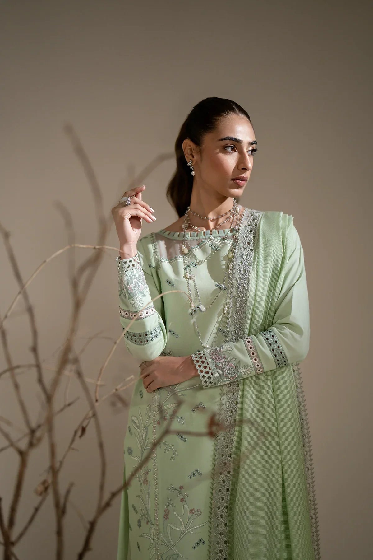Azzal | Aghaaz Luxury Lawn | Mehak M
