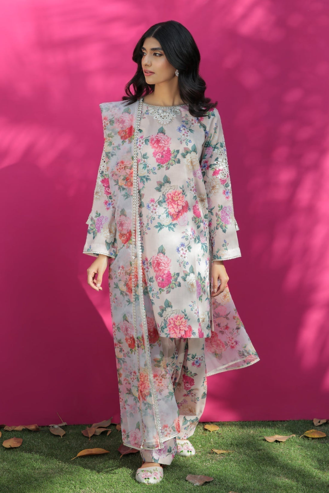 Baroque | Lawn Collection 24 | UF-191 - Pakistani Designer Dress - by Baroque | Type: Luxury - 100% Original at Saira Sultan