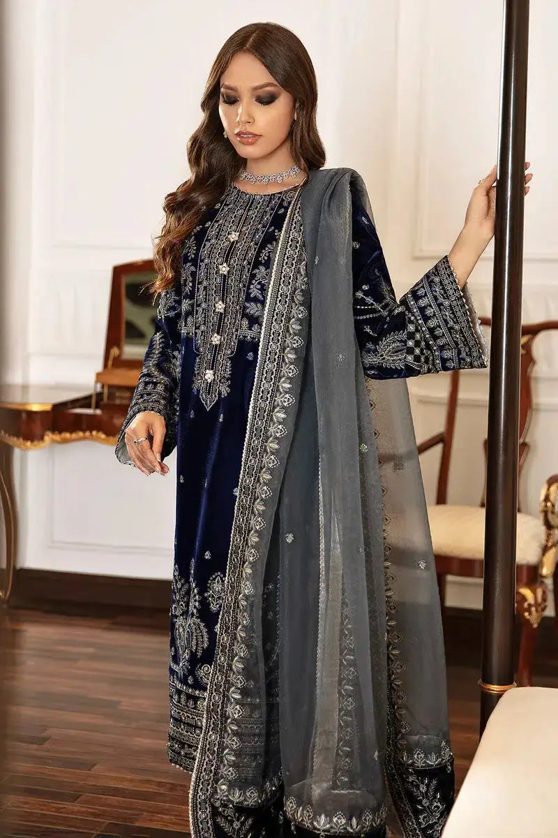 Baroque | Jahanara Luxury Velvet 23 | UF-41 - Pakistani Designer Dress - by Baroque | Type: Formal - 100% Original at Saira Sultan