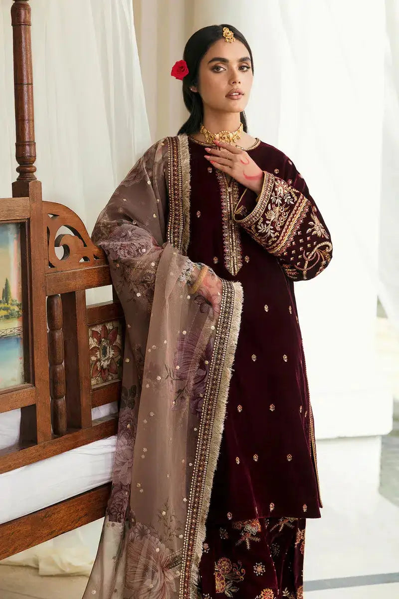 Baroque | Jahanara Luxury Velvet 23 | UF-250 - Pakistani Designer Dress - by Baroque | Type: Formal - 100% Original at Saira Sultan