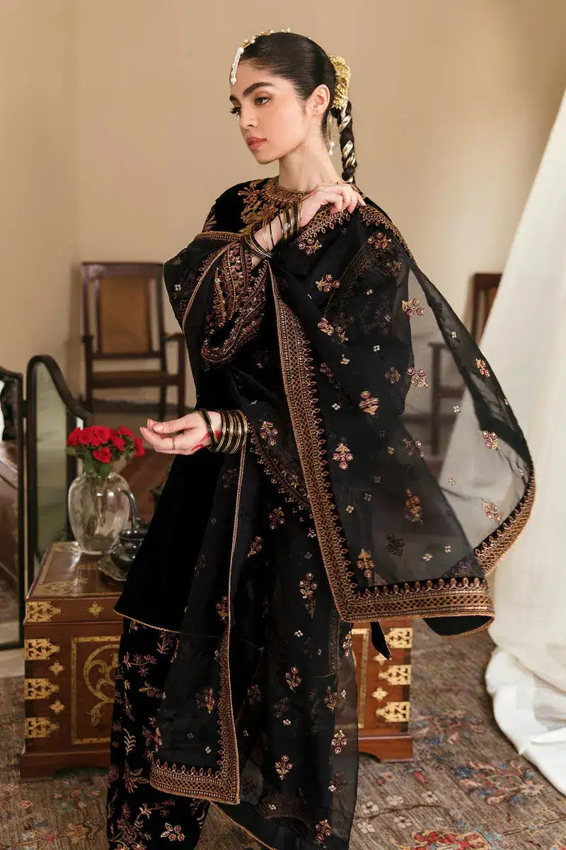 Baroque | Jahanara Luxury Velvet 23 | UF-253 - Pakistani Designer Dress - by Baroque | Type: Formal - 100% Original at Saira Sultan
