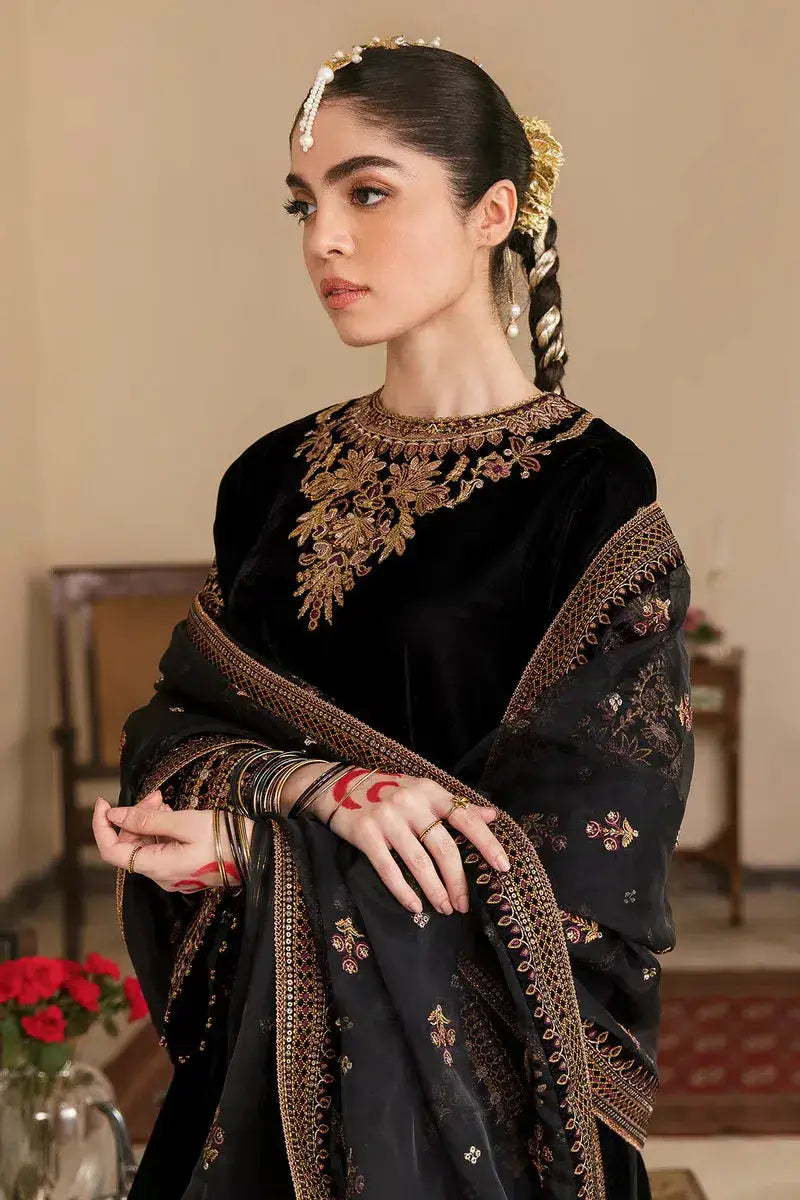 Baroque | Jahanara Luxury Velvet 23 | UF-253 - Pakistani Designer Dress - by Baroque | Type: Formal - 100% Original at Saira Sultan