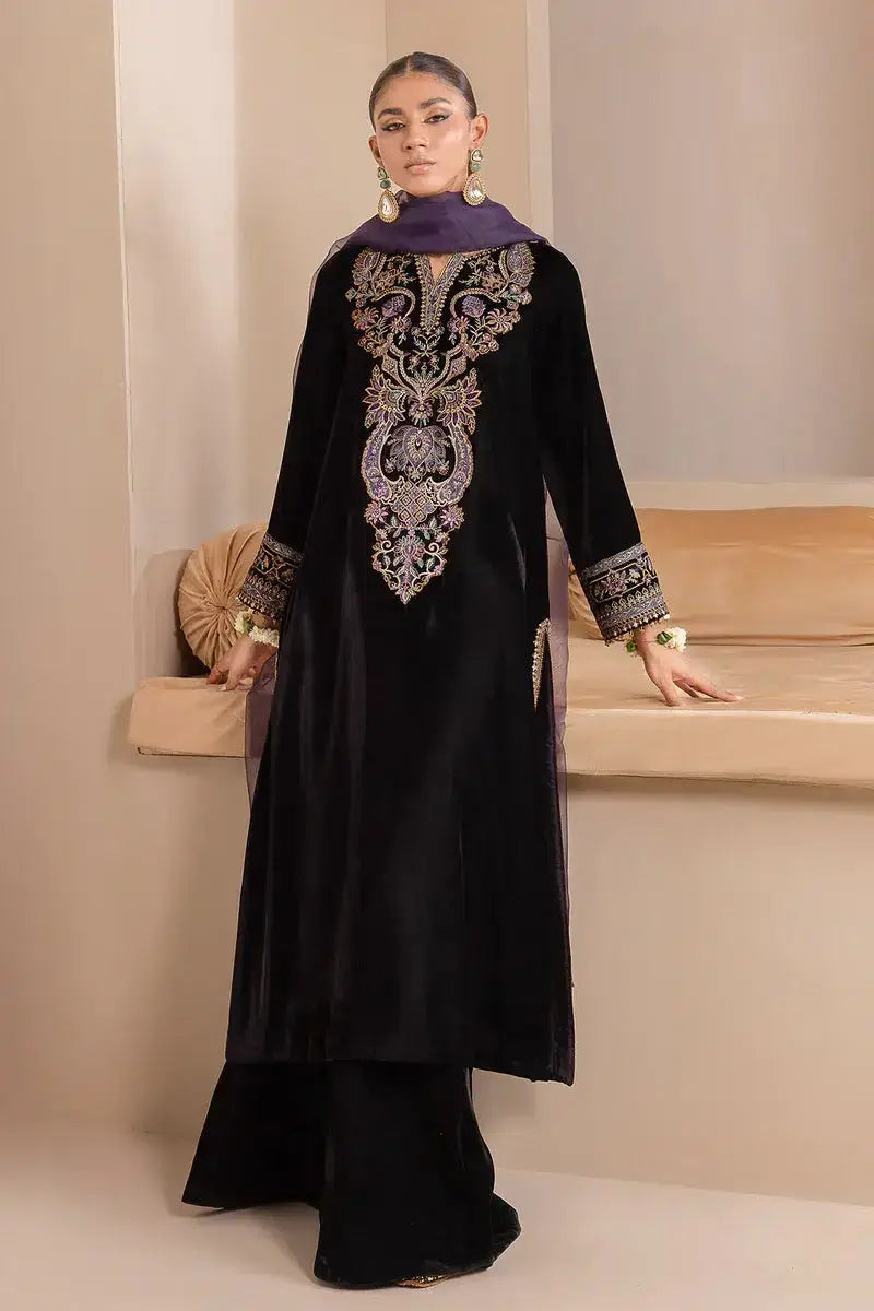Baroque | Jahanara Luxury Velvet 23 | UF-426 - Pakistani Designer Dress - by Baroque | Type: Formal - 100% Original at Saira Sultan