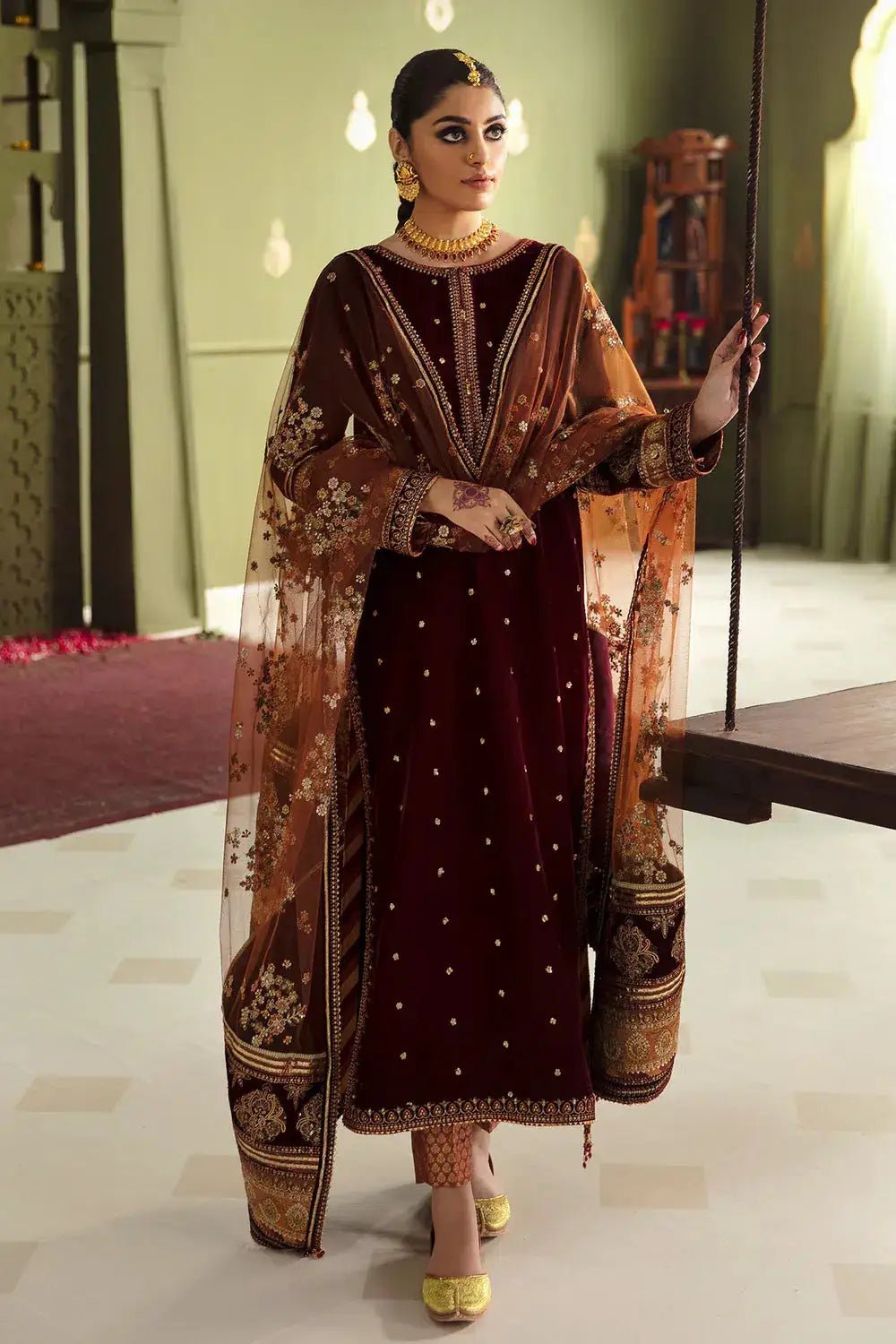 Baroque | Jahanara Luxury Velvet 23 | UF-466 - Pakistani Designer Dress - by Baroque | Type: Formal - 100% Original at Saira Sultan