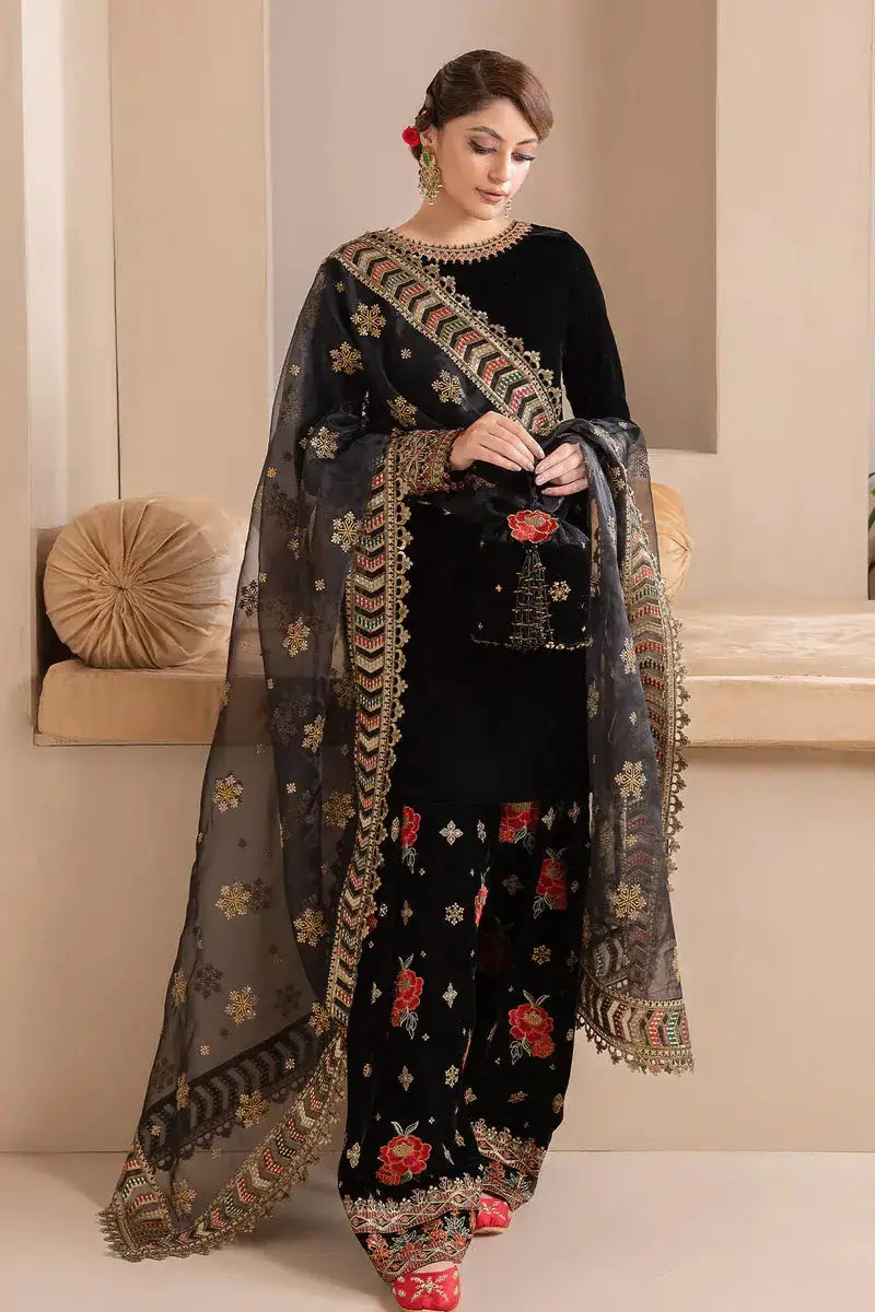 Baroque | Jahanara Luxury Velvet 23 | UF-427 - Pakistani Designer Dress - by Baroque | Type: Formal - 100% Original at Saira Sultan