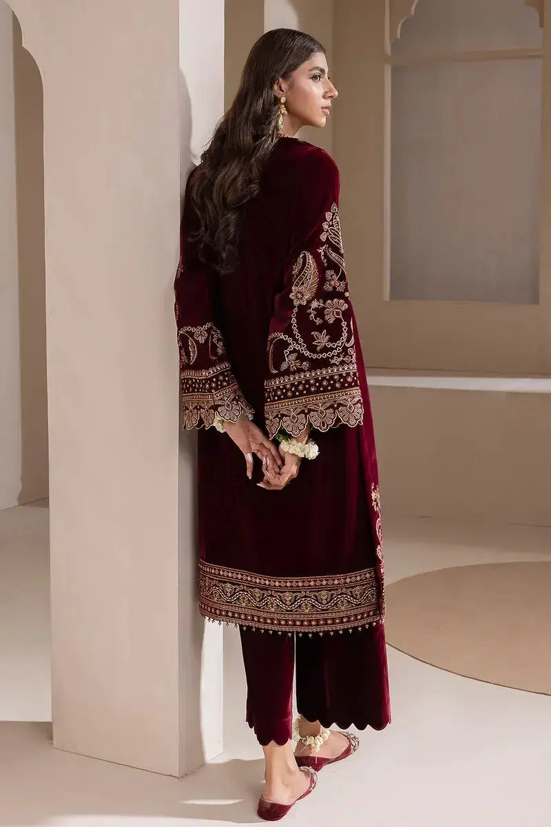 Baroque | Jahanara Luxury Velvet 23 | UF-421 - Pakistani Designer Dress - by Baroque | Type: Formal - 100% Original at Saira Sultan